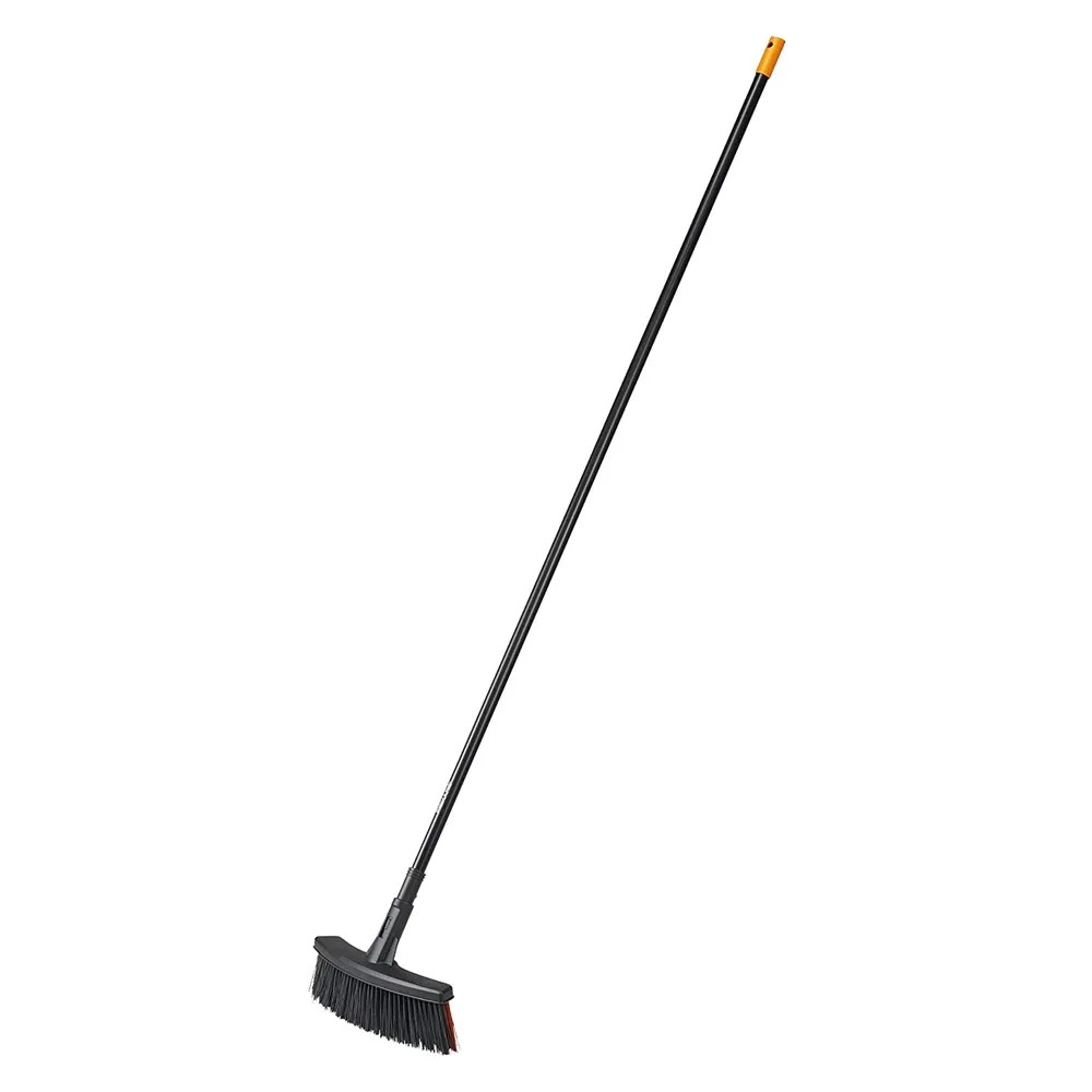 SCOPA SETOLE DOPPIE 'SOLID M' - FISKARS - Vista Principale